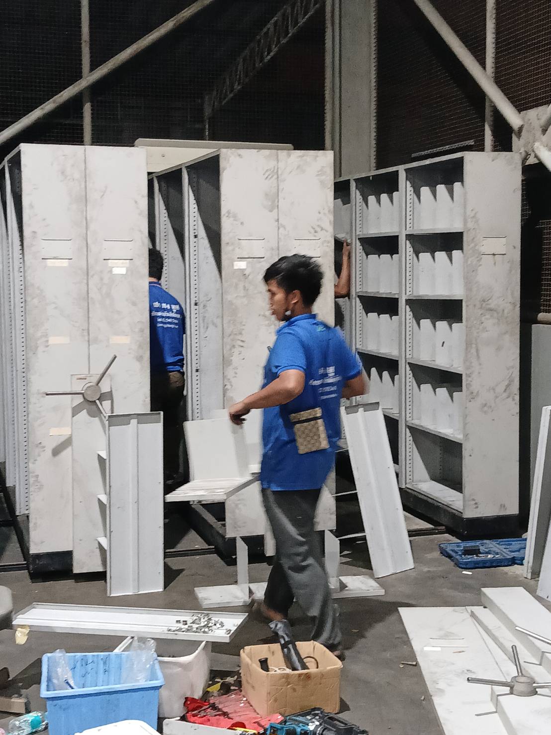 32 - https://เฮงเฮงมูฟบริการขนย้ายทั่วไทย.com | เฮง เฮง มูฟ บริการขนย้ายครบวงจร ทั้งบ้าน คอนโด สำนักงาน และตู้เซฟ โดยทีมงานมืออาชีพ พร้อมบริการแพ็คกิ้ง ถอดประกอบเฟอร์นิเจอร์อย่างปลอดภัย มีรถทุกชนิดให้บริการทั่วไทย ติดต่อได้ 24 ชม.