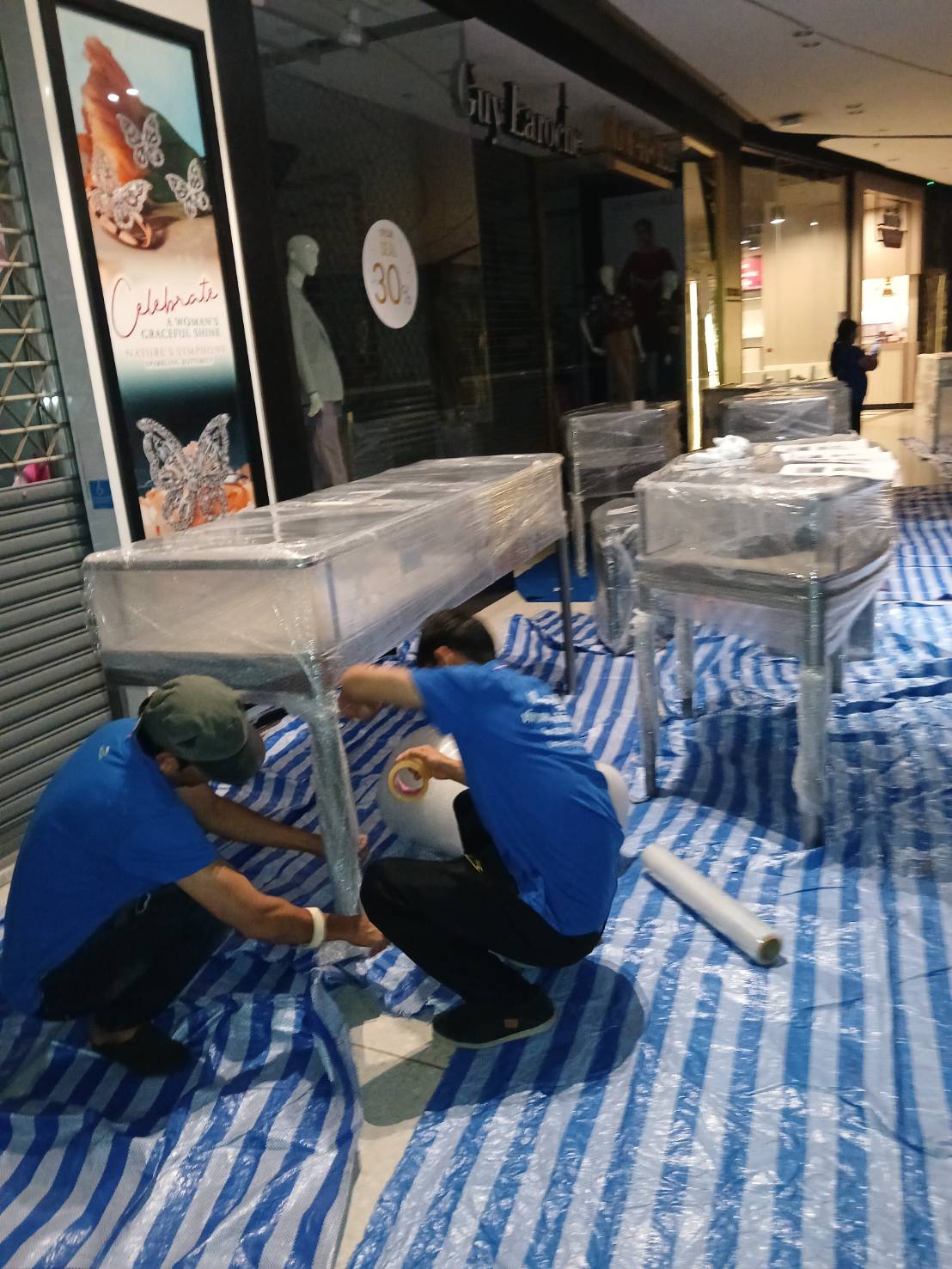 35 - https://เฮงเฮงมูฟบริการขนย้ายทั่วไทย.com | เฮง เฮง มูฟ บริการขนย้ายครบวงจร ทั้งบ้าน คอนโด สำนักงาน และตู้เซฟ โดยทีมงานมืออาชีพ พร้อมบริการแพ็คกิ้ง ถอดประกอบเฟอร์นิเจอร์อย่างปลอดภัย มีรถทุกชนิดให้บริการทั่วไทย ติดต่อได้ 24 ชม.