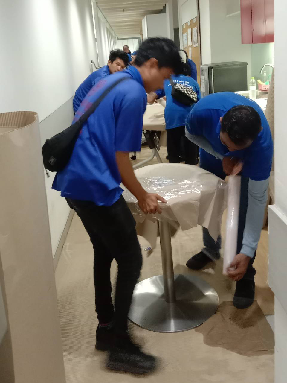 41 - https://เฮงเฮงมูฟบริการขนย้ายทั่วไทย.com | เฮง เฮง มูฟ บริการขนย้ายครบวงจร ทั้งบ้าน คอนโด สำนักงาน และตู้เซฟ โดยทีมงานมืออาชีพ พร้อมบริการแพ็คกิ้ง ถอดประกอบเฟอร์นิเจอร์อย่างปลอดภัย มีรถทุกชนิดให้บริการทั่วไทย ติดต่อได้ 24 ชม.