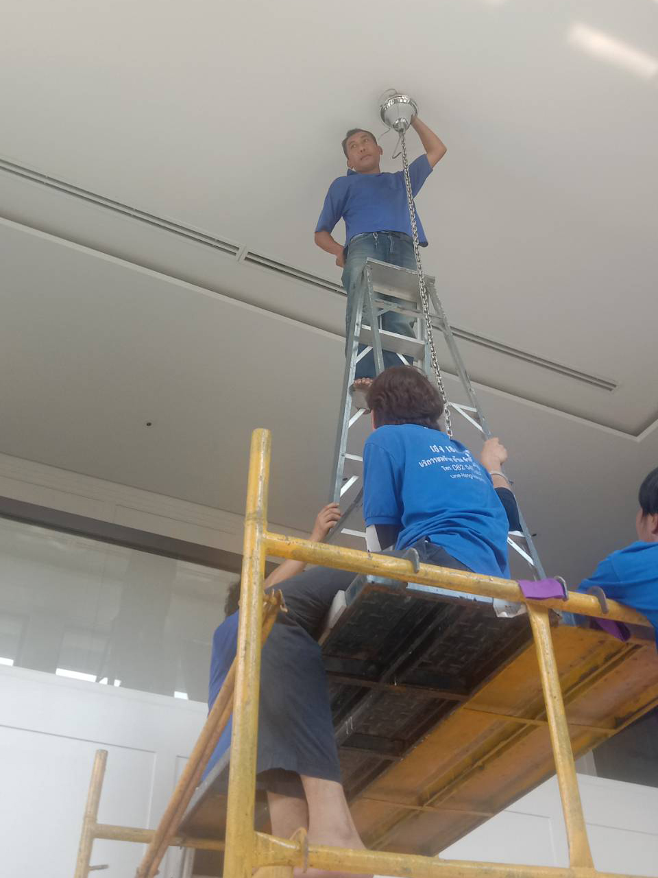 44 - https://เฮงเฮงมูฟบริการขนย้ายทั่วไทย.com | เฮง เฮง มูฟ บริการขนย้ายครบวงจร ทั้งบ้าน คอนโด สำนักงาน และตู้เซฟ โดยทีมงานมืออาชีพ พร้อมบริการแพ็คกิ้ง ถอดประกอบเฟอร์นิเจอร์อย่างปลอดภัย มีรถทุกชนิดให้บริการทั่วไทย ติดต่อได้ 24 ชม.